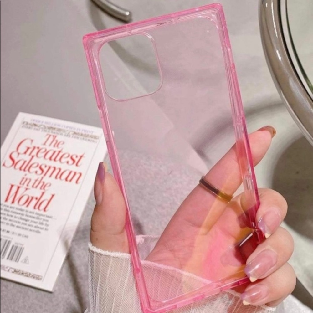 Solid square iPhone 12 case - Picture 4 of 5